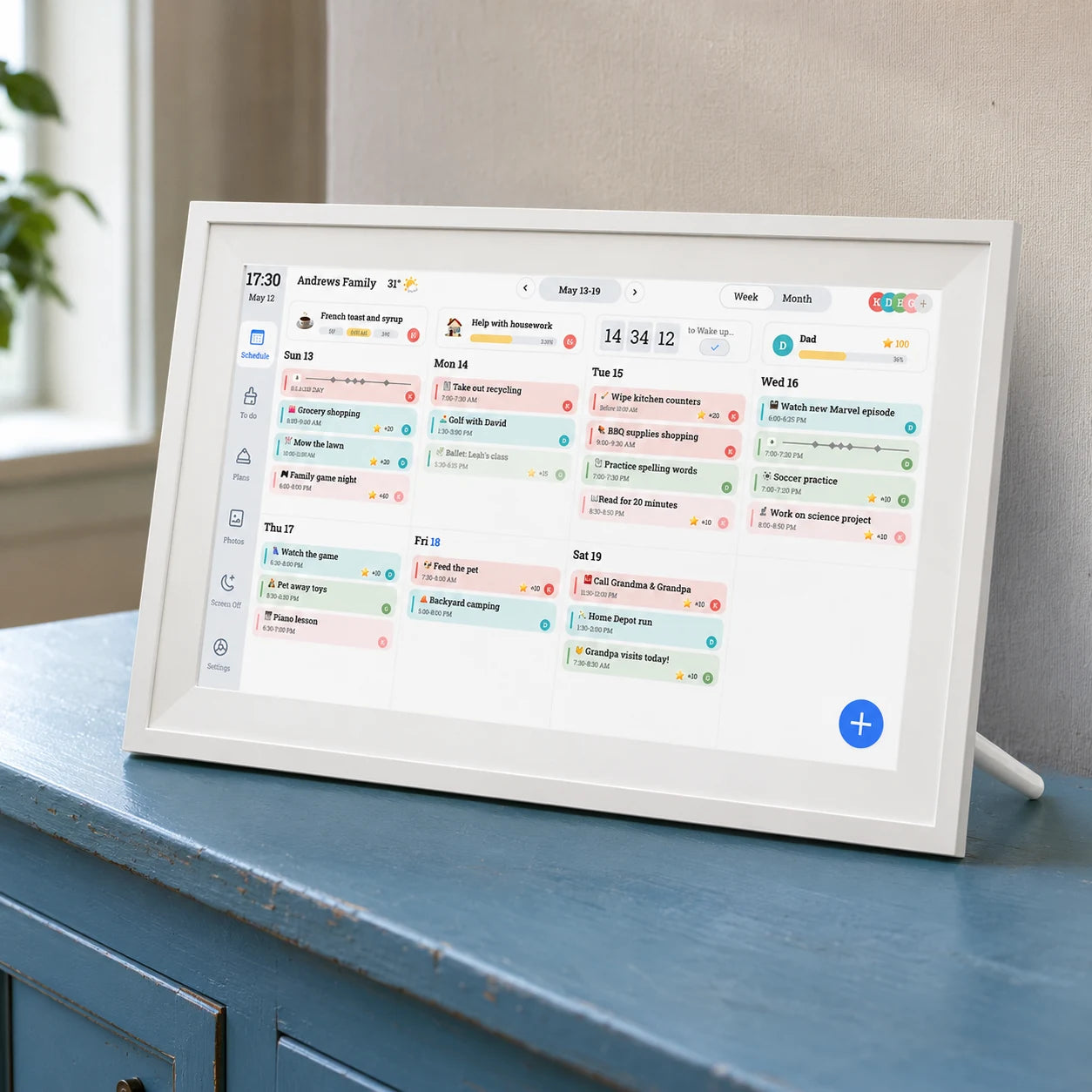 Calendrier familial numérique WiFi 15,6″ – Blanc — vue produit sur fond blanc — vue 01/07