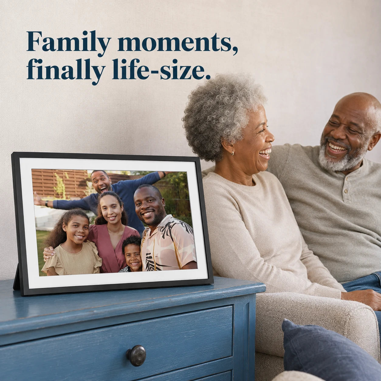 Grand cadre photo numérique Frameo WiFi 15,6″ – Prise US — moment émotionnel partagé en famille — vue 02/07
